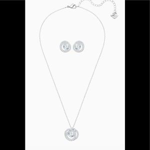 Swarovski set - necklace and earrings